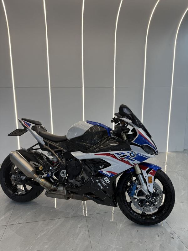 宝马 S 1000 RR