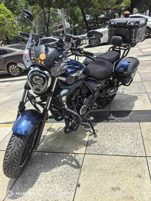 豪爵 TR300