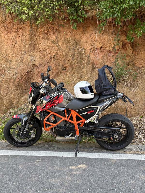 KTMR2R 690 Duke