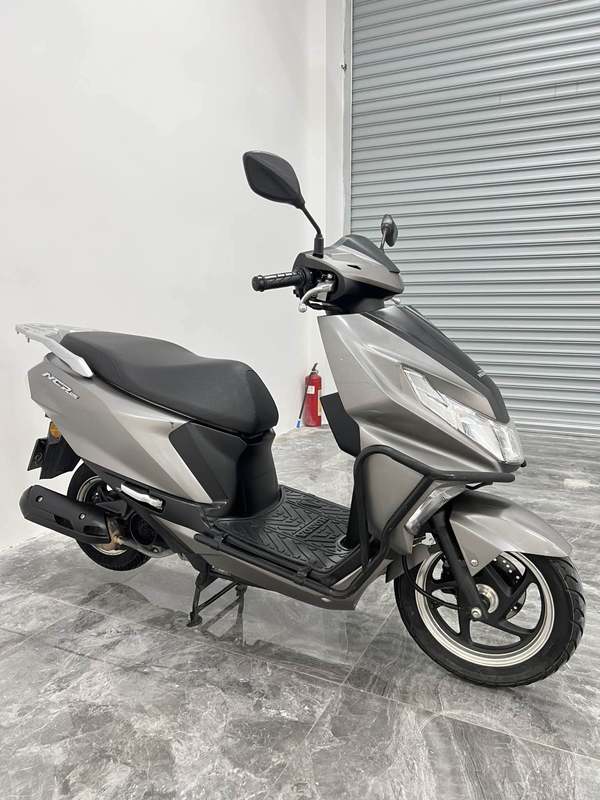 五羊本田 NCR125