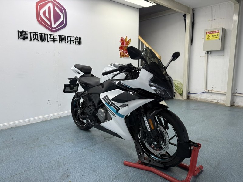 春风 250SR