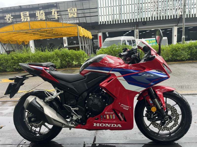 本田WING CBR400R