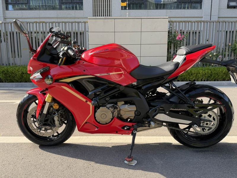 QJMOTOR 赛600