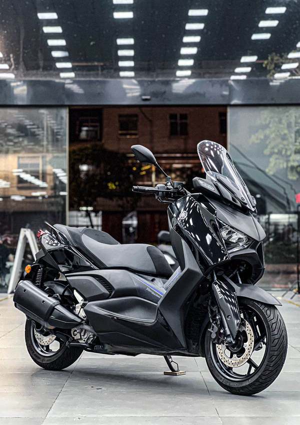 雅马哈 XMAX