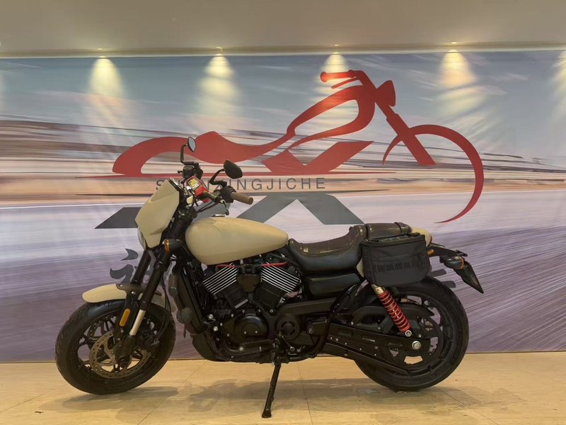 哈雷戴维森 Street 750