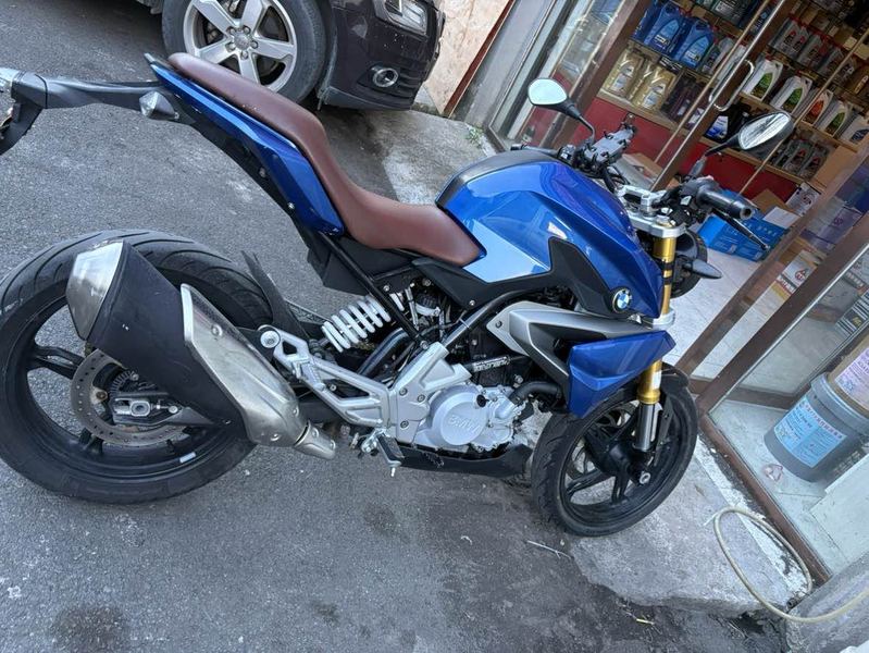 宝马 G 310 R