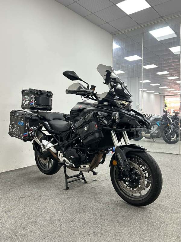 贝纳利 TRK552