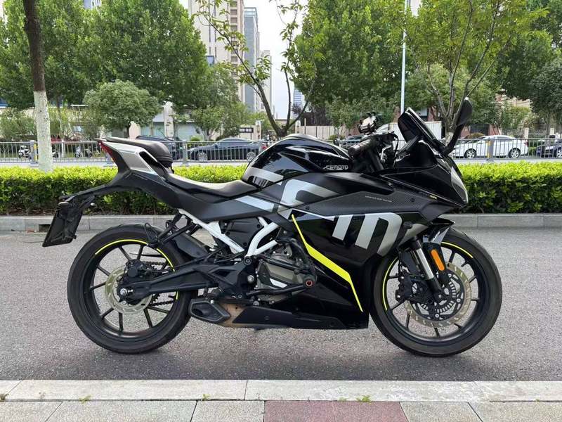 春风 250SR