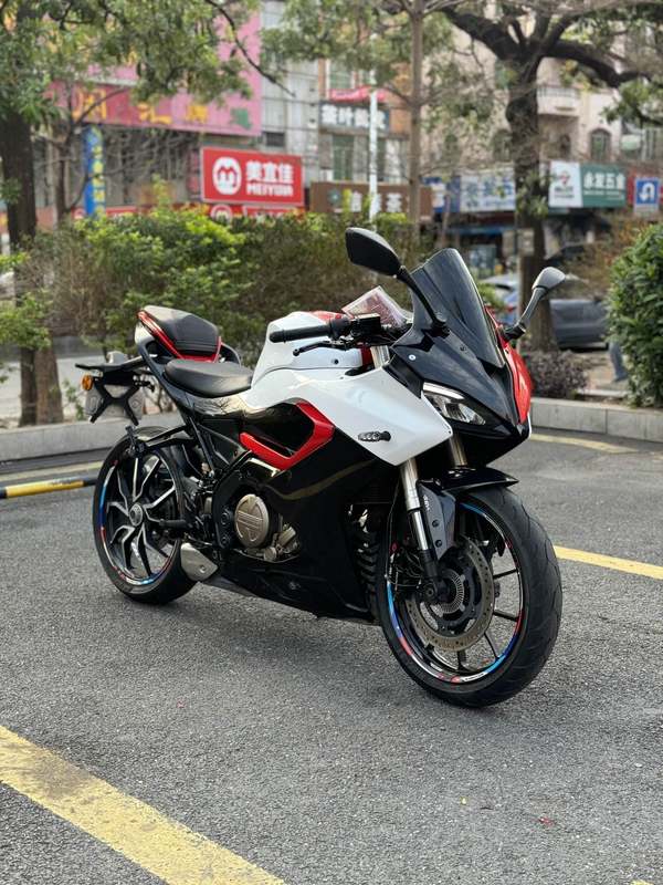 QJMOTOR 赛250