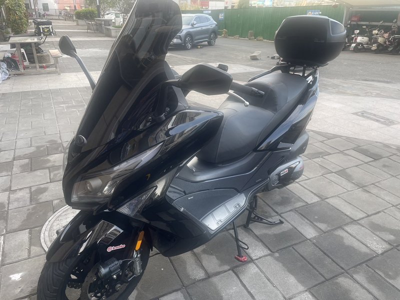 光阳 赛艇 S400