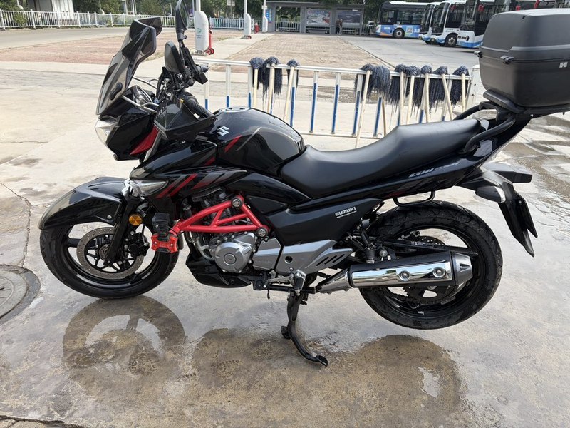 豪爵铃木 骊驰 GW250
