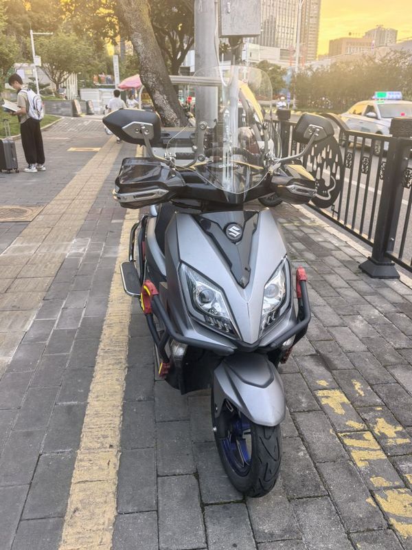 济南铃木 UY125