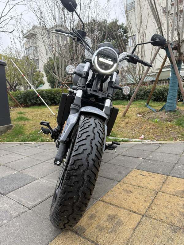 QJMOTOR 闪500S