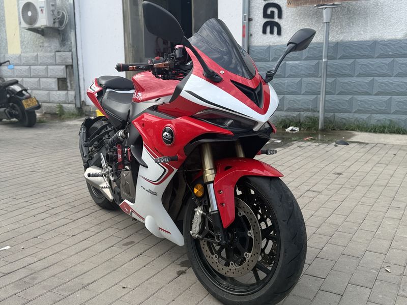QJMOTOR 赛600