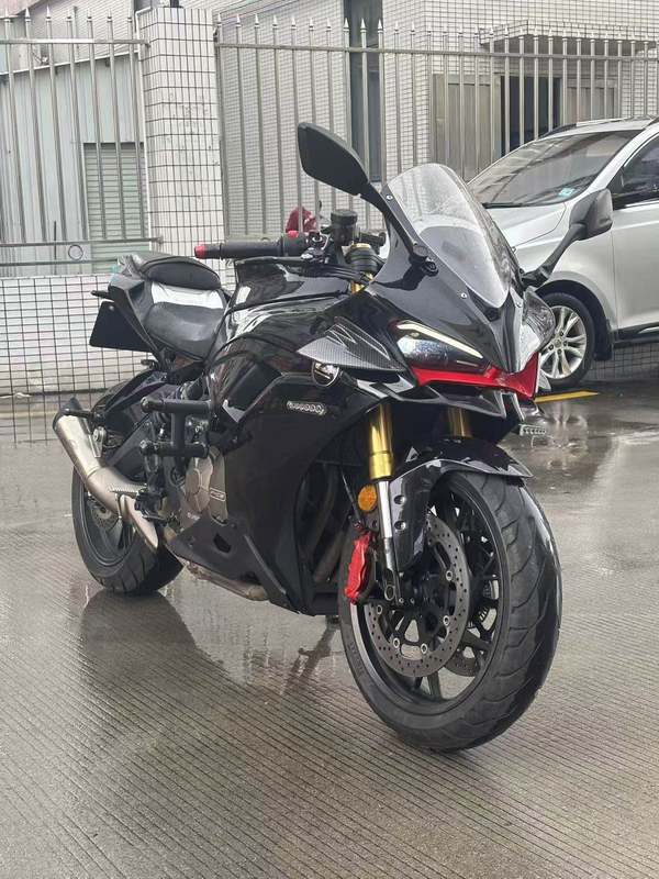 QJMOTOR 赛600