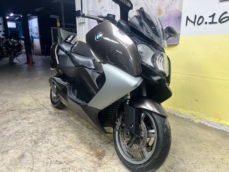宝马 C 650GT