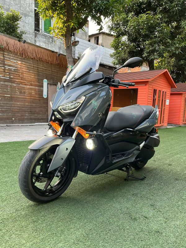 雅马哈 XMAX