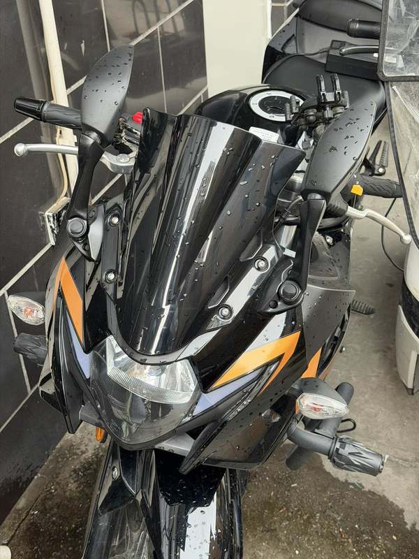 豪爵铃木 GSX250R