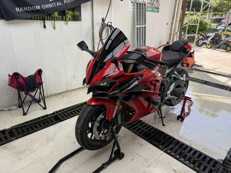 QJMOTOR 赛600