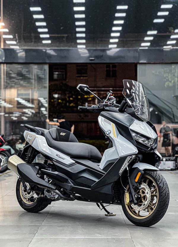 宝马 C 400