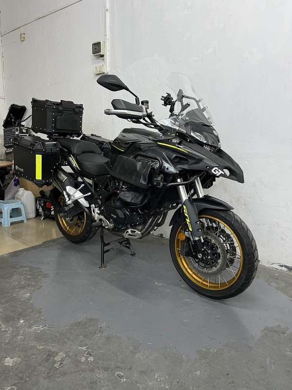 贝纳利 金鹏 TRK502