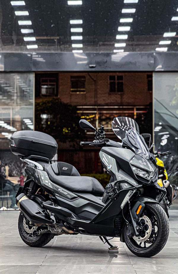 宝马 C 400