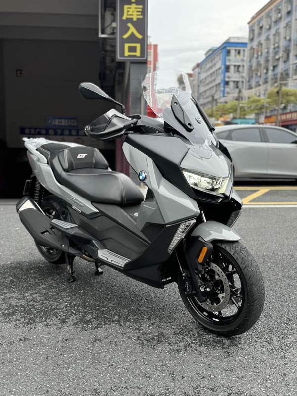 宝马 C 400