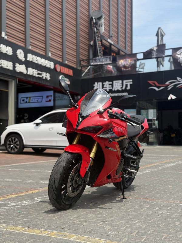 QJMOTOR 赛600