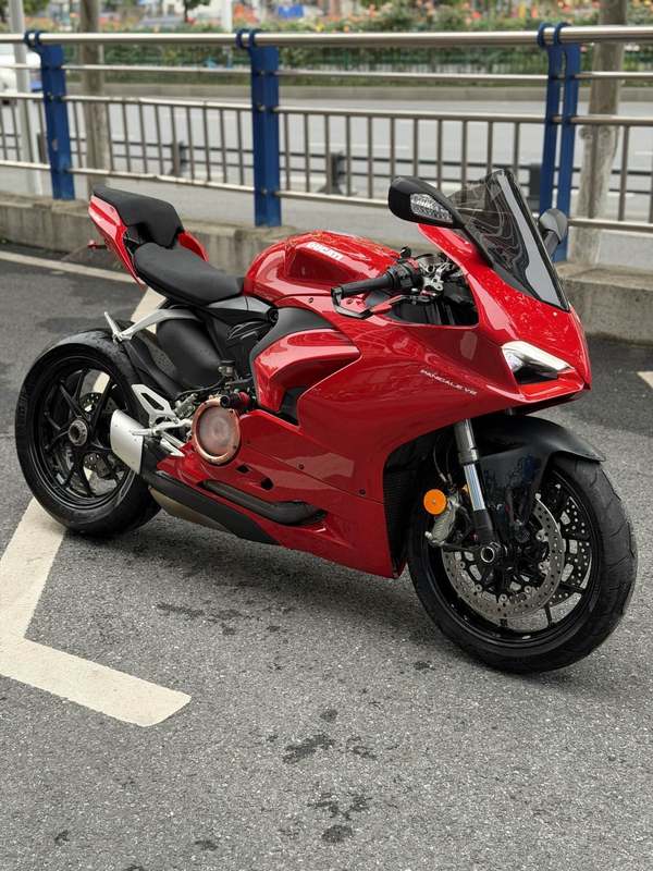 杜卡迪 Panigale V2