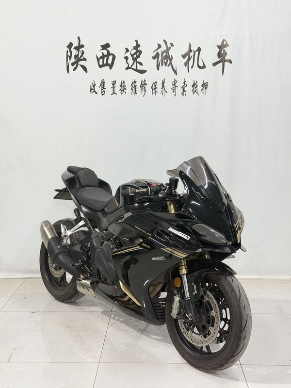QJMOTOR 赛800