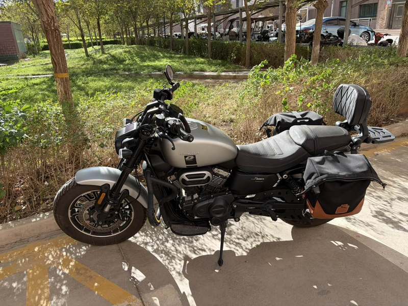 QJMOTOR 闪250