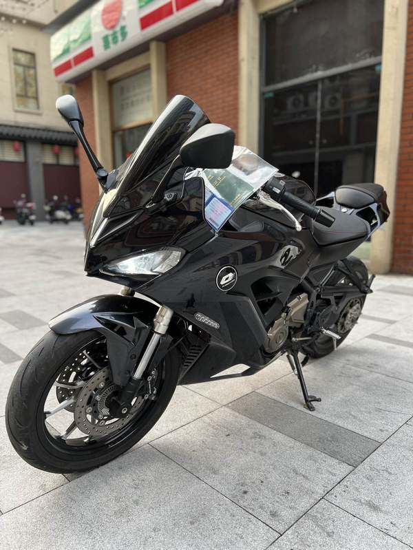 QJMOTOR 赛400
