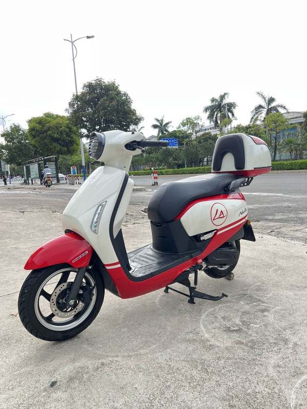 新大洲本田 NS125LA