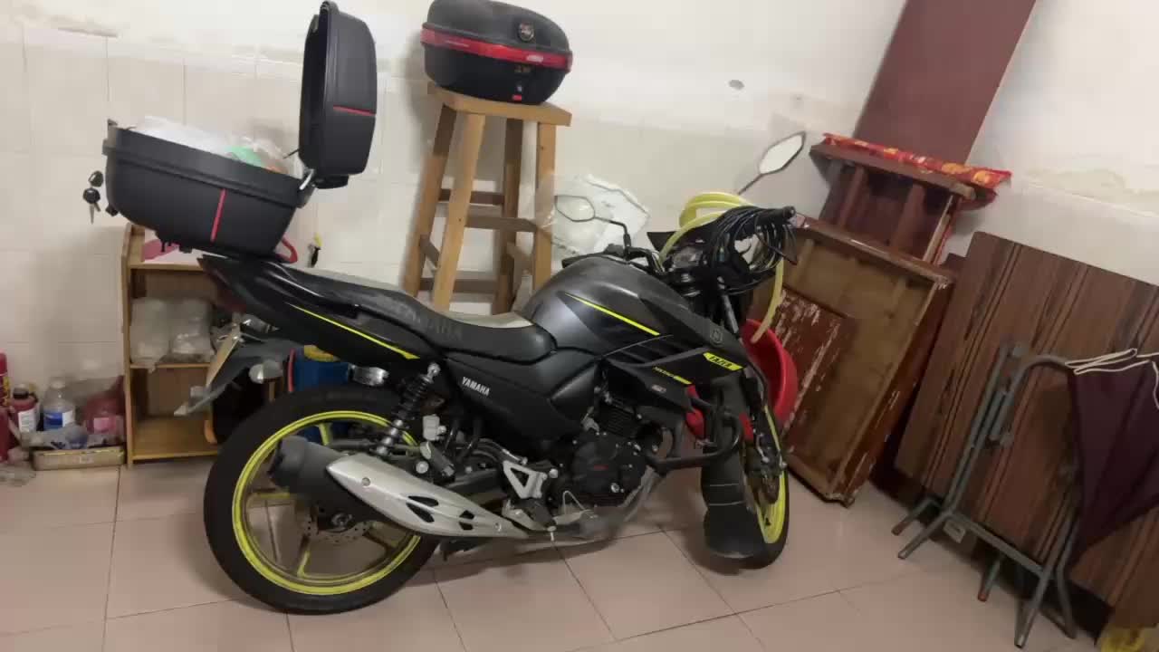 建设雅马哈 飞致YS150