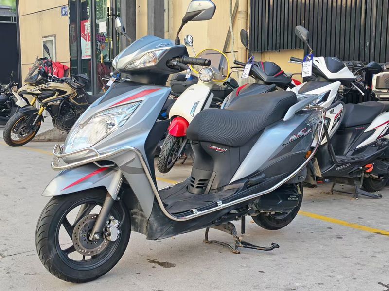 新大洲本田 NS110R