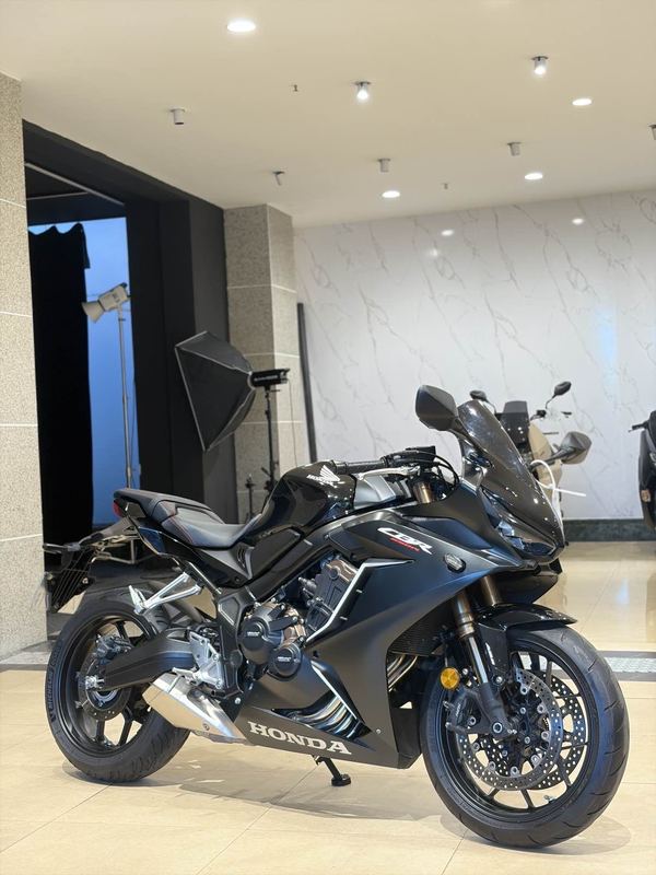 本田DREAMWING CBR650R
