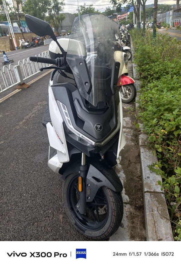 无极 SR250GT
