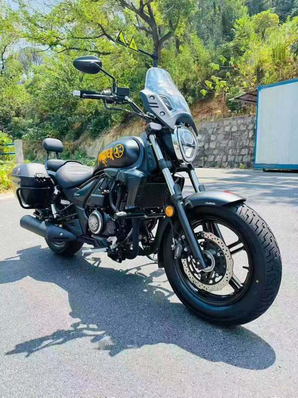 豪爵 TR300