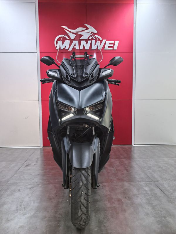 雅马哈 XMAX