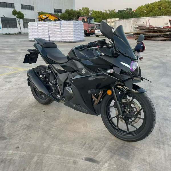 豪爵铃木 GSX250R