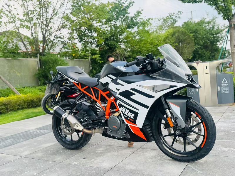 KTMR2R RC 390 