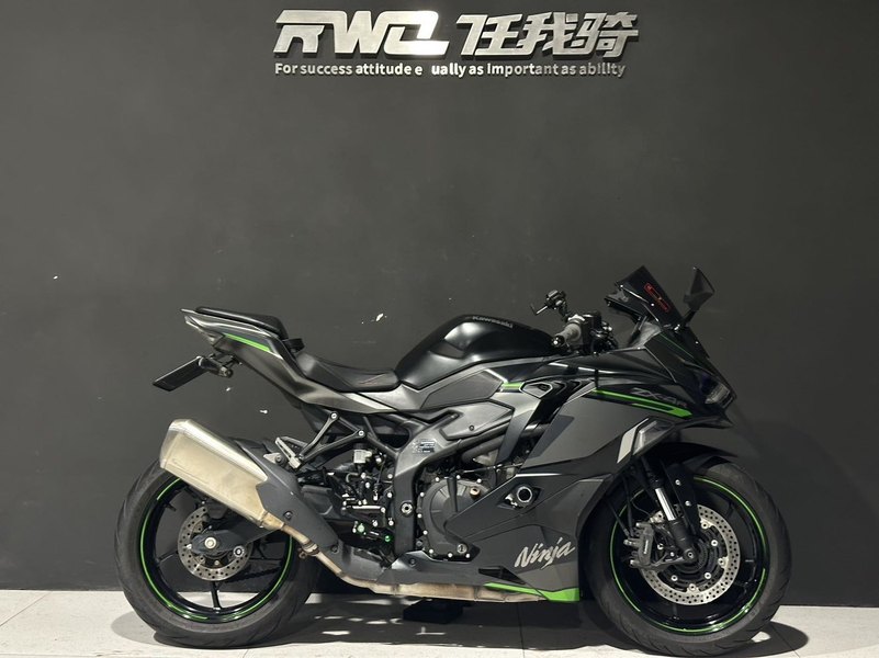 川崎 ZX-4R