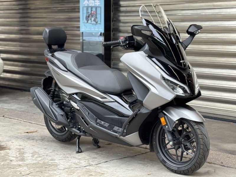 本田WING NSS350
