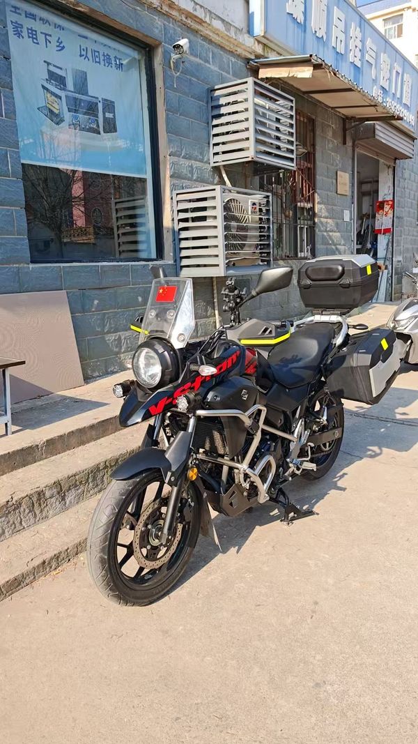 豪爵铃木 DL250