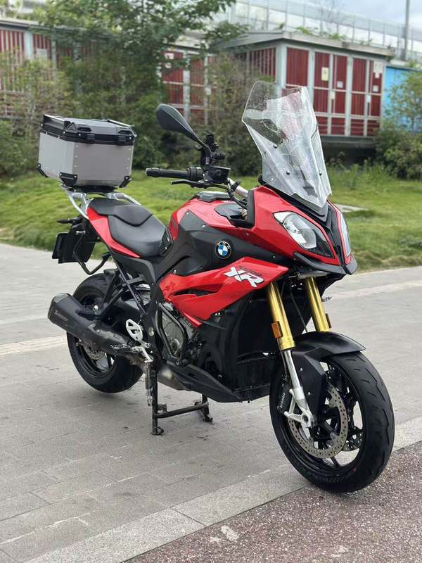 宝马 S 1000 XR