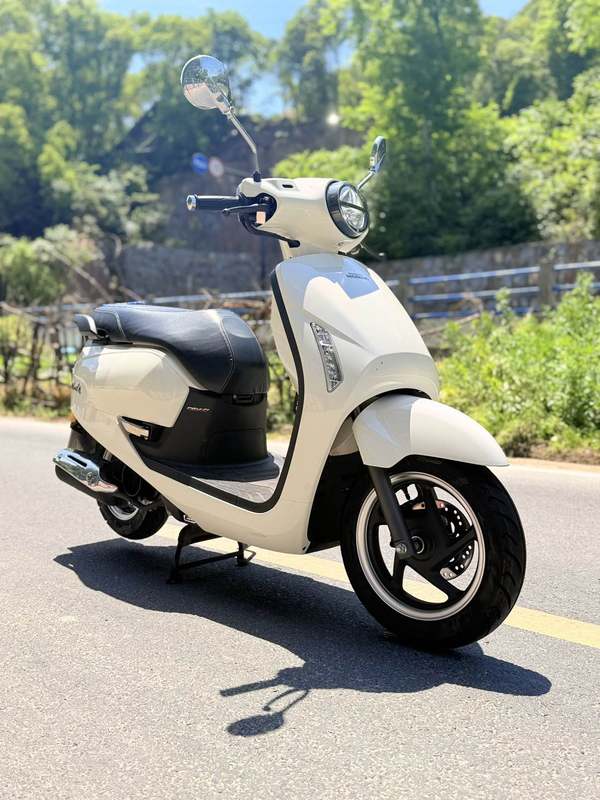 新大洲本田 NS125LA