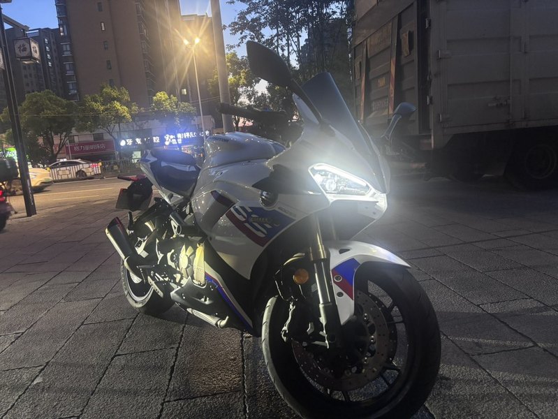 QJMOTOR 赛600