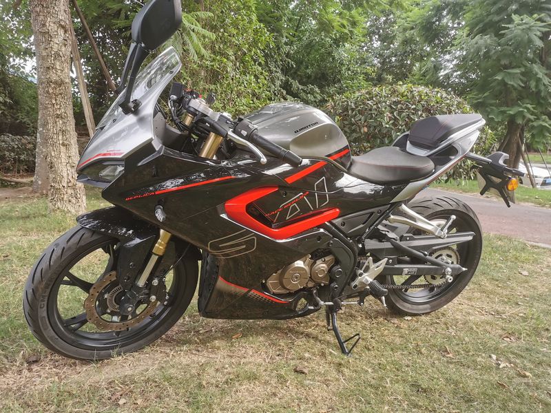 QJMOTOR 赛150