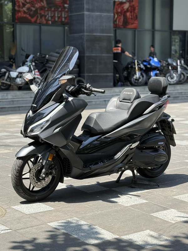 本田WING NSS350