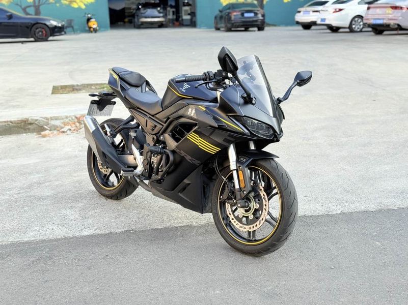 无极 250RR